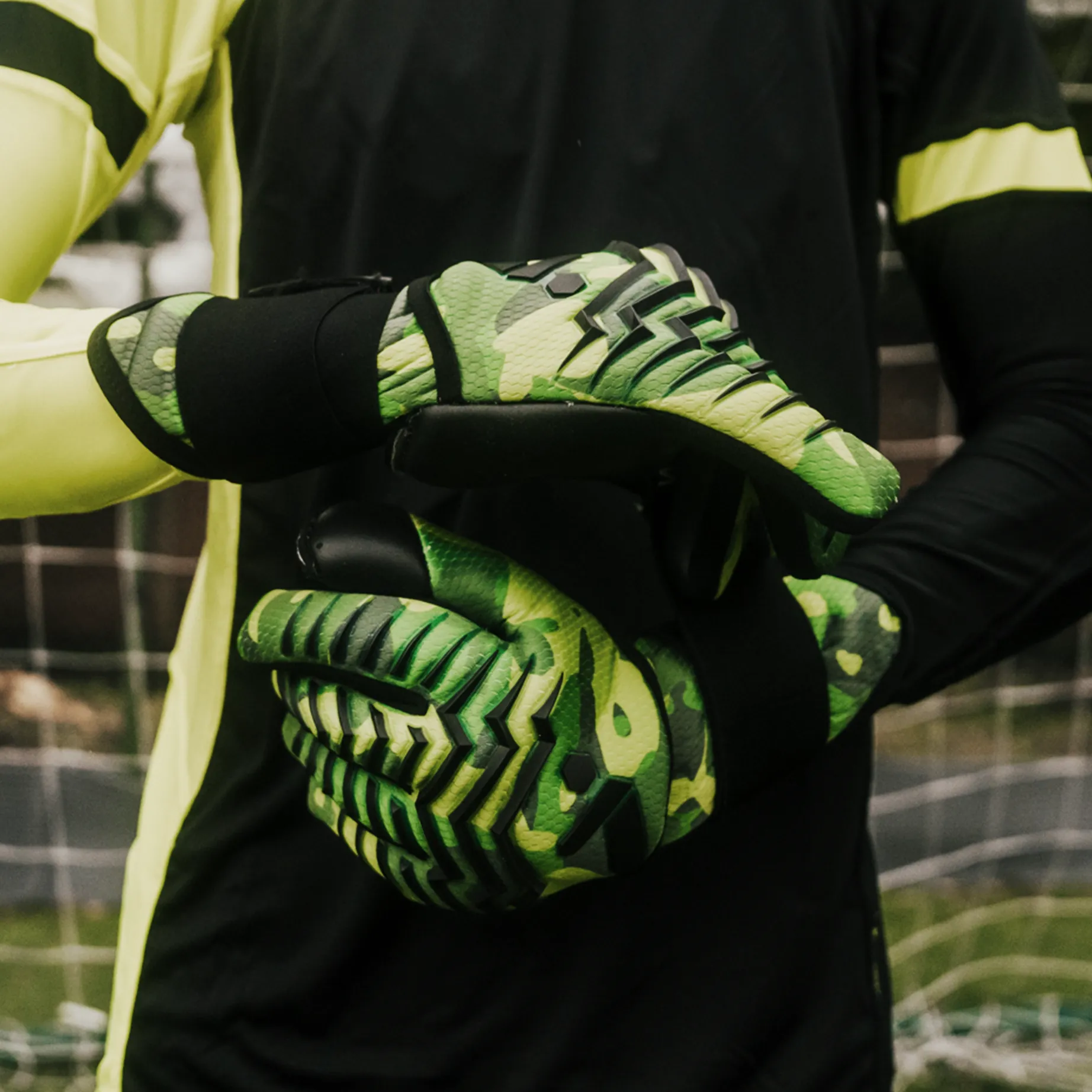 Electric GK Glove