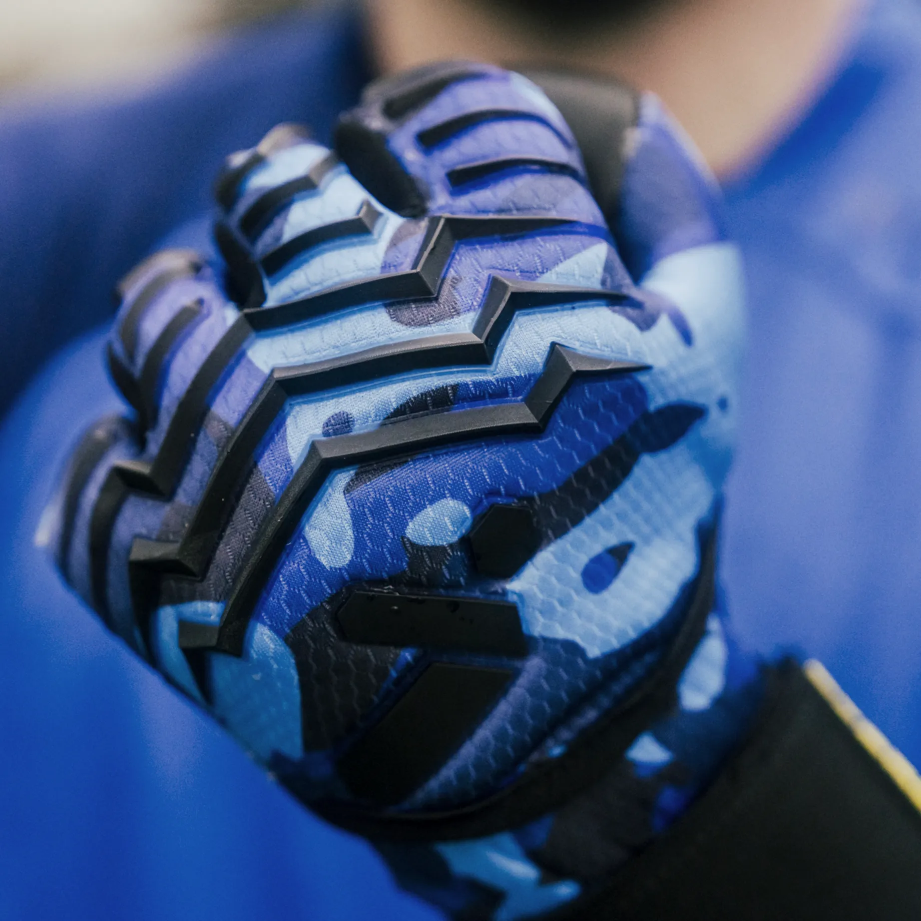 Electric GK Glove