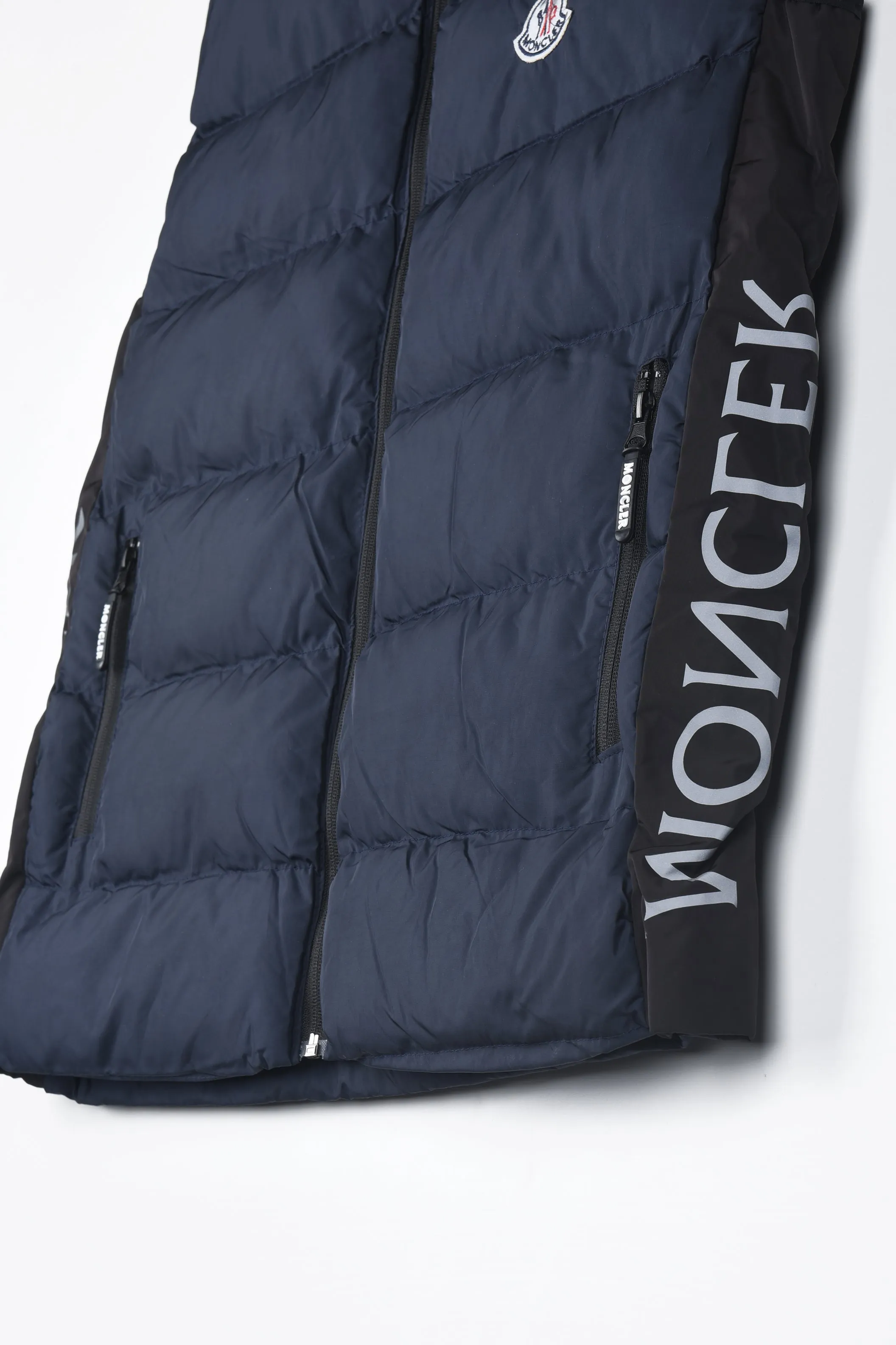 MONCLER PUFFER GILET