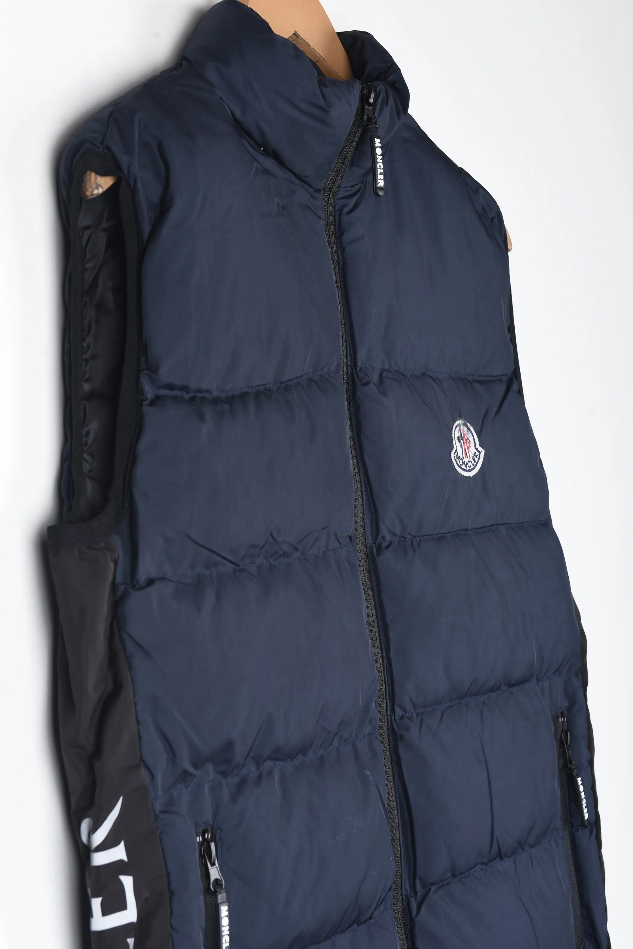 MONCLER PUFFER GILET