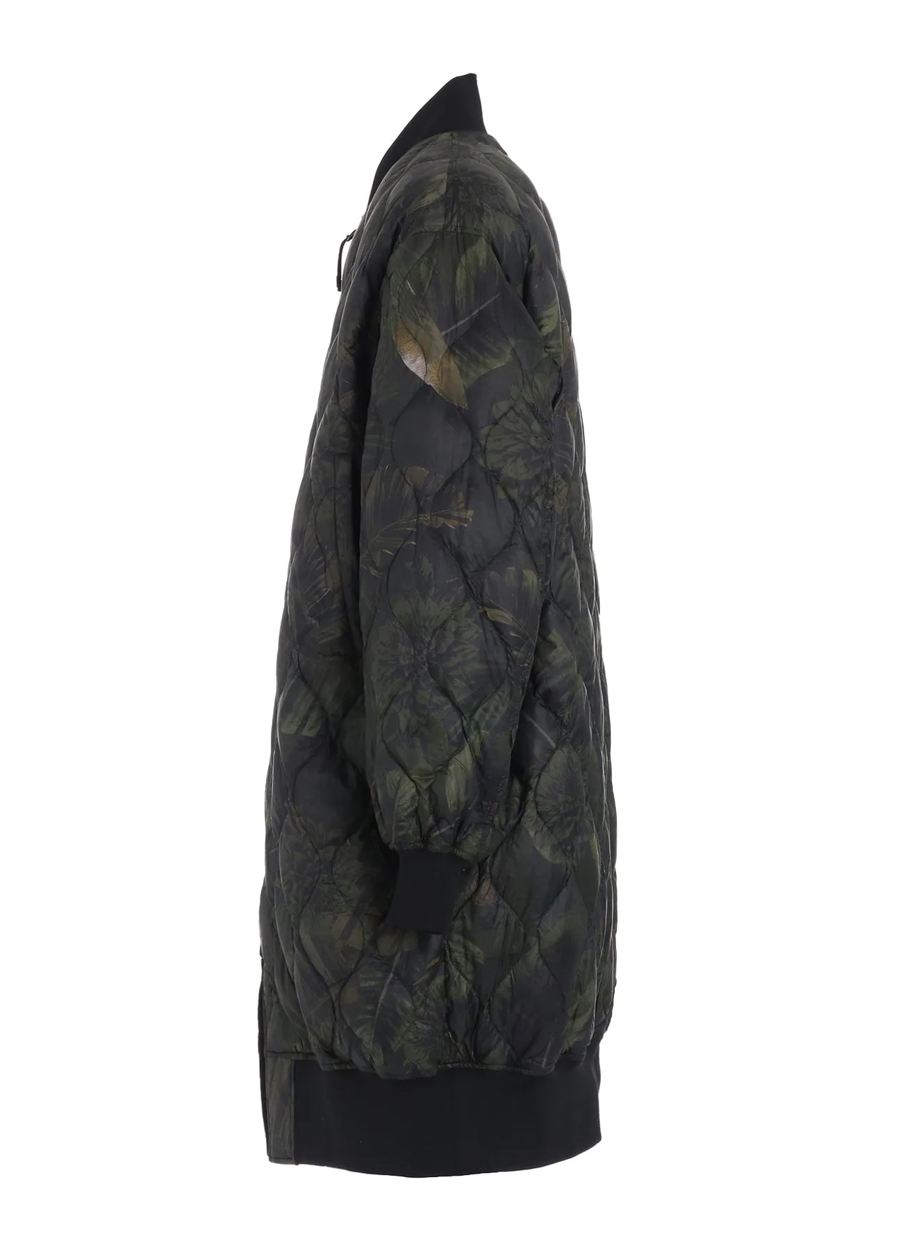 【S'YTE X TAION】DAHLIA CAMOUFLAGE QUILTED DOWN REVERSIBLE LONG MA-1