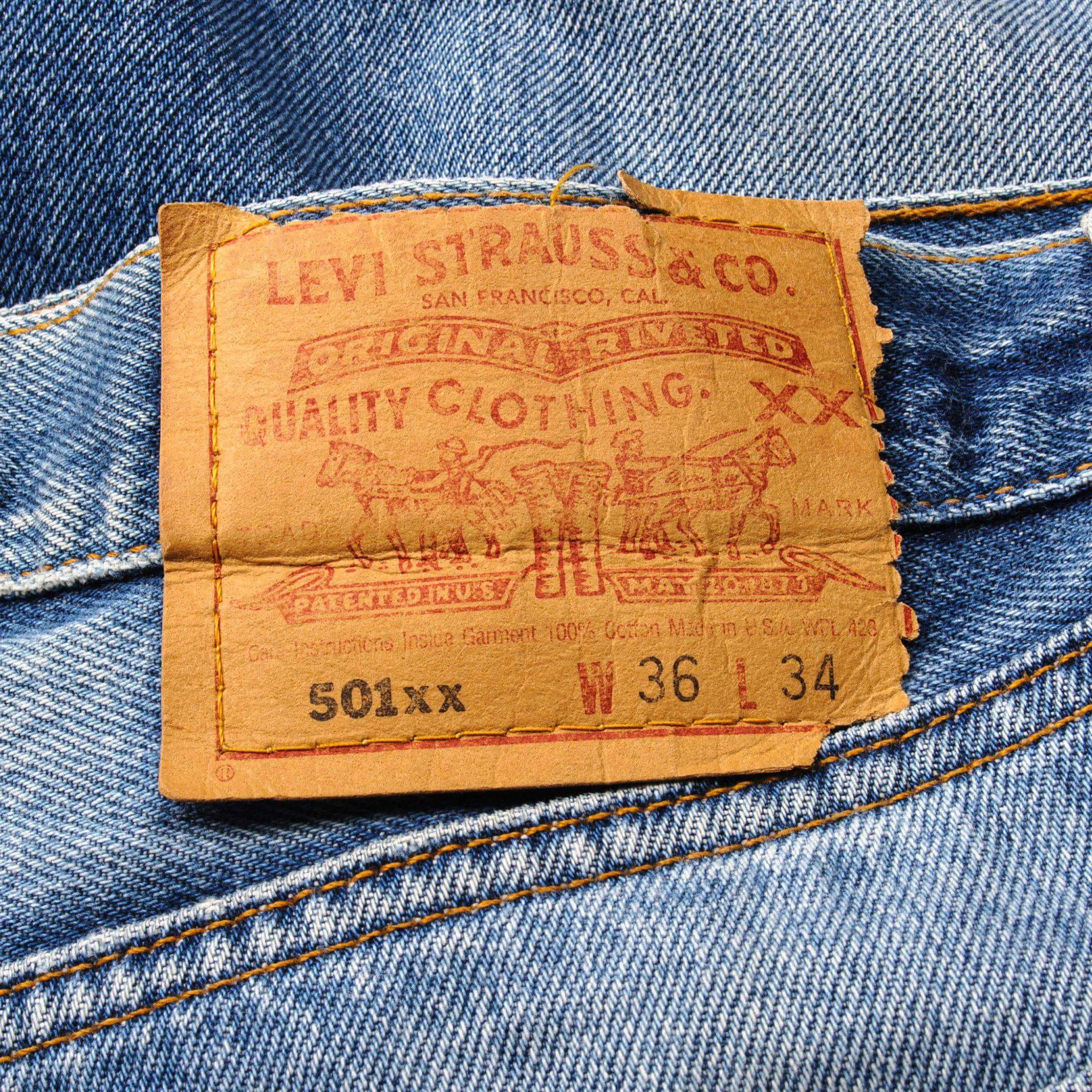 VINTAGE LEVIS 501 JEANS INDIGO 1990s SIZE W34 L31 MADE IN USA